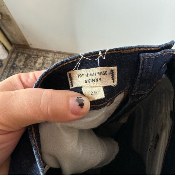 Madewell 10" High-Rise Skinny Jeans in Tarren Wash: THERMOLITE® Edition Size 25 - Picture 7 of 9
